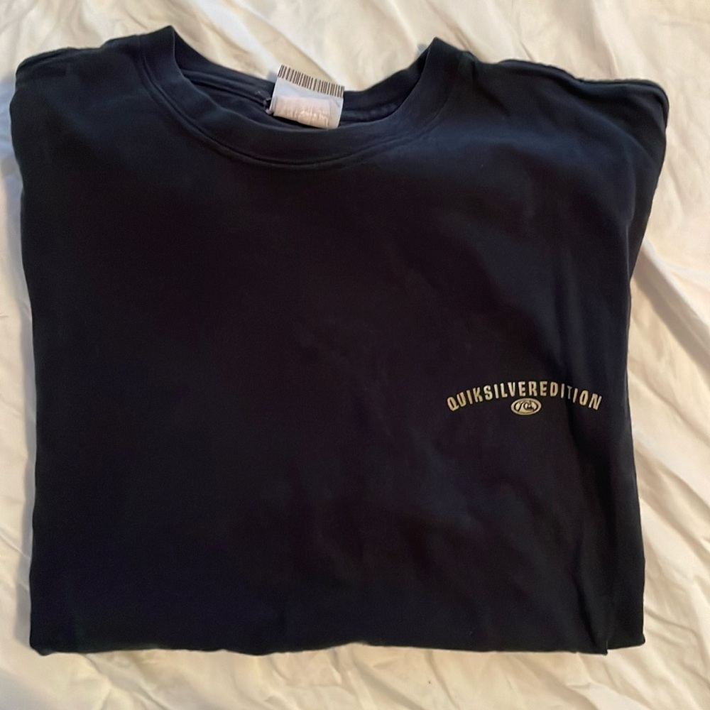 Quicksilver t-shirt